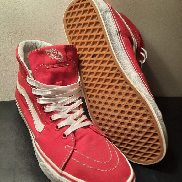 Vans Off The Wall HiTop skate Sneakers Red/White canvas, 9.5 men, great shape! - Picture 3 of 10